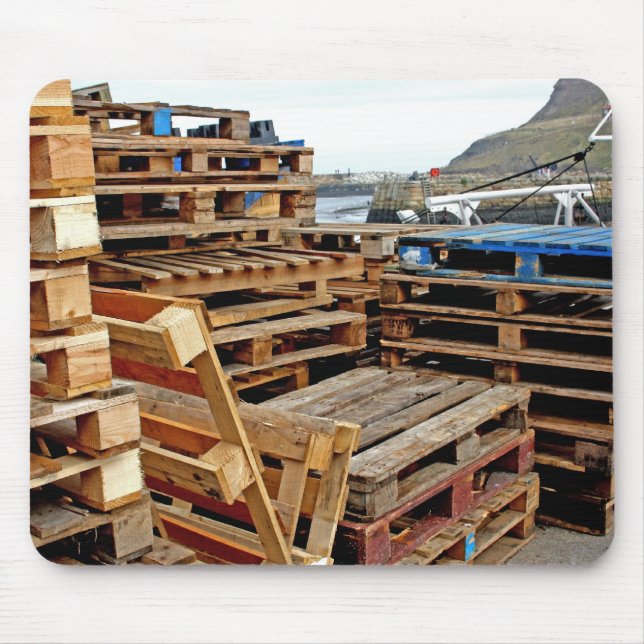 Palettes en bois sur le tapis de souris de dock (Devant)