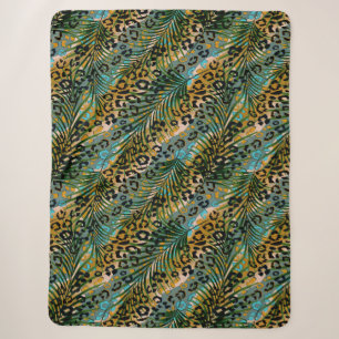 Palm verlasse auf einem Leopardenhintergrund. Sherpadecke