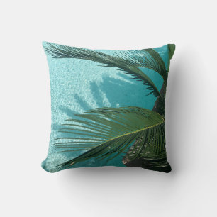 Palme über dem Wasser Kissen