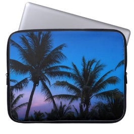 Palmen in der Abenddämmerung Laptopschutzhülle