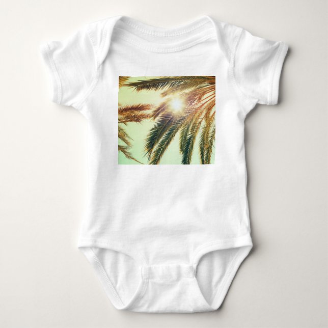 Palmen, Vintager Himmel. Baby Strampler (Vorderseite)