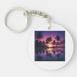 Palmiers de la plage au coucher de soleil violet
