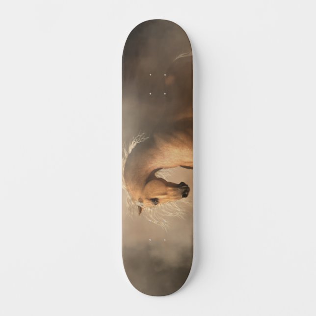 Palomino im Nebel Skateboard (Vorderseite)