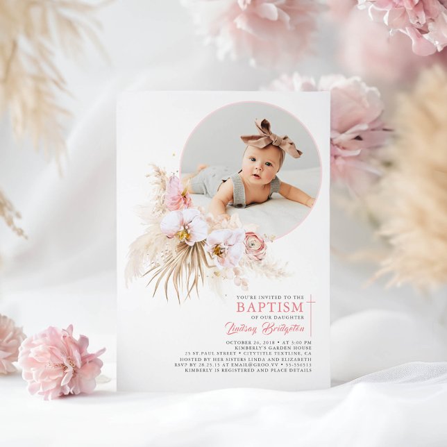 Pampas Grass Pink Floral Taufe Foto Einladung (Floral Elegant Modern Baptism Photo Invitations for Girl)