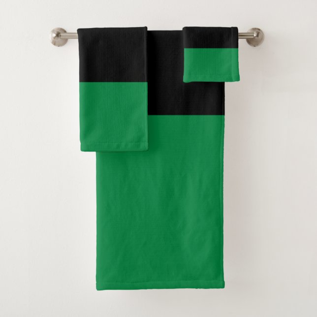 Pan African Flag, Happy Kwanzaa Badhandtuch Set (Insitu)