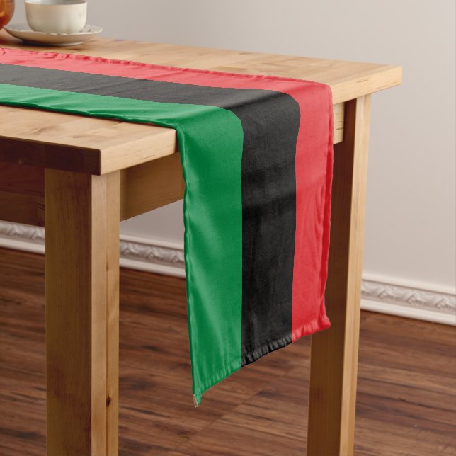 Pan African Flag & UNIA Symbol Tri / sports fan Kurzer Tischläufer (Beispiel)