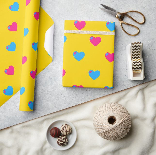 Pan Pride Medium Hearts Geschenkpapier (Kunsthandwerk)