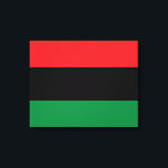 Panafrikanische Flagge Leinwanddruck<br><div class="desc">In diesem Design ist die panafrikanische Flagge (auch bekannt als Schwarze Befreiungsflagge, UNIA-Flagge oder afroamerikanische Flagge) zu sehen, eine dreiseitige Flagge, die aus drei horizontalen Streifen rot, schwarz und grün besteht. Die Vereinigung Universeller Neger Improvement Association und die Liga der Afrikanischen Gemeinschaften (UNIA-ACL) haben sie am 13. August 1920 offiziell...</div>