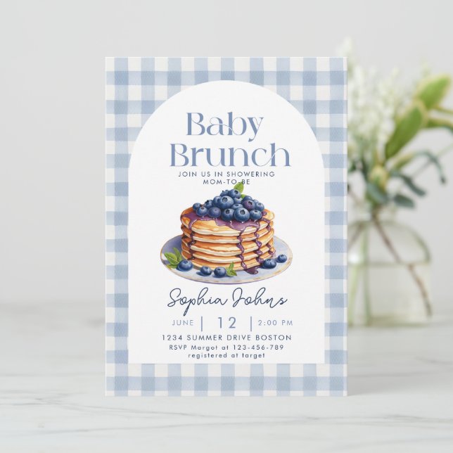 Pancake Blueberry Gingham Baby Brunch Babydusche Einladung (Stehend Vorderseite)