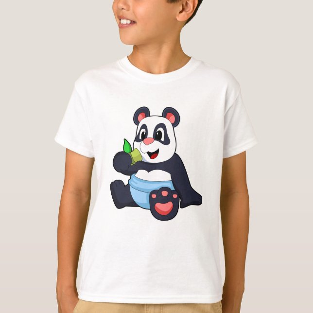 Panda als Baby mit Bambus T-Shirt (Vorderseite)