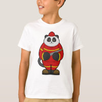 Panda als Feuerwehrmann mit Schlauch