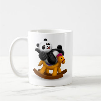 Panda avec la tasse de cheval de basculage