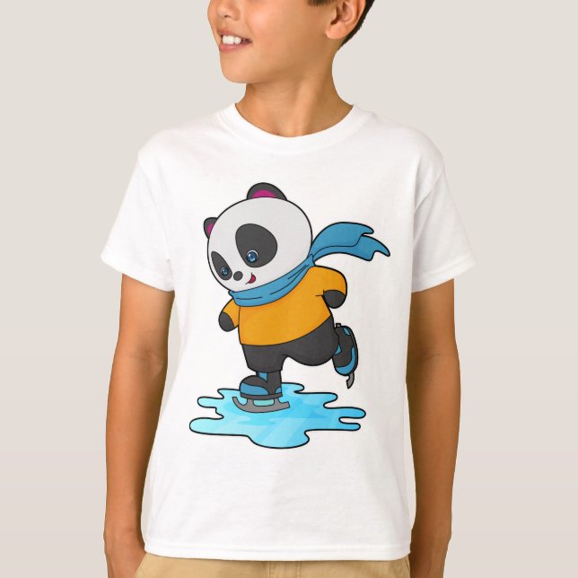 Panda bei Ice Skaten mit Ice Skate & Scarf T-Shirt (Vorderseite)
