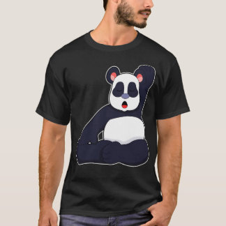 Panda bei Yoga Stretching Übungen T-Shirt
