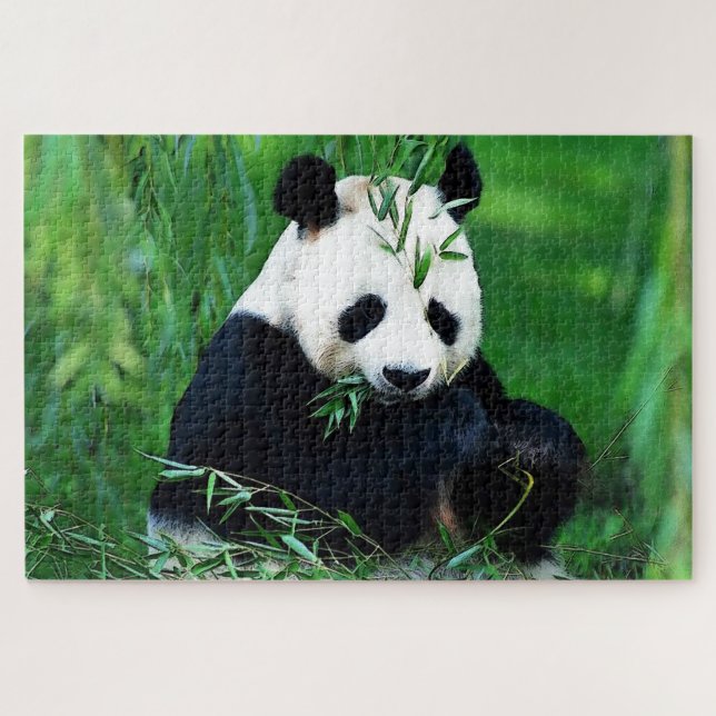 Panda Eating Blätter (Horizontal)