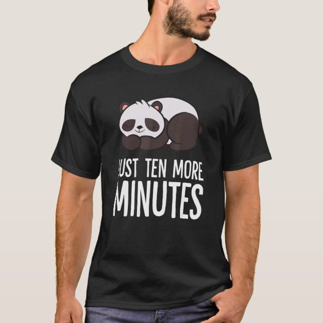 Panda Just Ten More Minutes Snooze Alarm Clock Pan T-Shirt (Vorderseite)