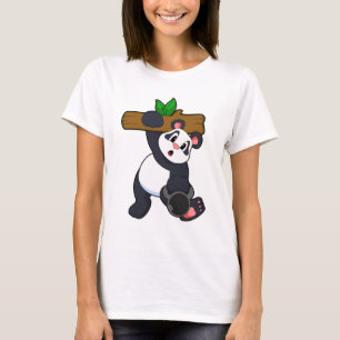 Panda mit Holz bei Krafttraining T-Shirt