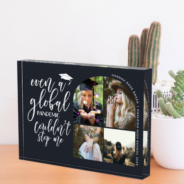 Pandemic Graduate Moderner Abschluss 4 Foto (Von Creator hochgeladen)