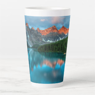 Panoramaberg- und Seelandschaftsfotografie Milchtasse
