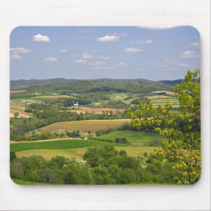 Panoramablick auf landwirtschaftliche Flächen südl Mousepad