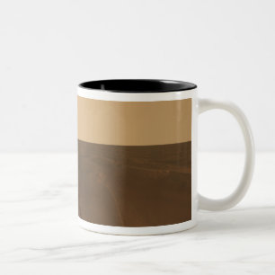 Panoramablick der Ebenen von Meridiani Zweifarbige Tasse