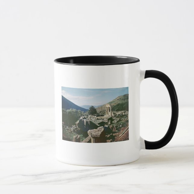 Panoramablick des Standorts mit dem tholos Tempel Tasse (Rechts)