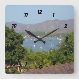 Panoramasicht auf den Strand von Flamingo, Costa R Quadratische Wanduhr