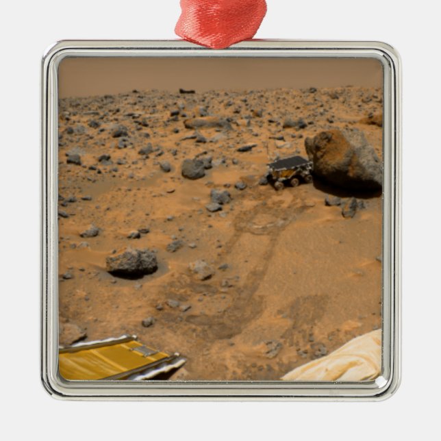 Panoramasicht auf die Mars 5 Ornament Aus Metall (Vorne)