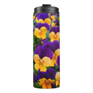 Pansy Bloom: Garden Beauty Nah-up. Thermosbecher