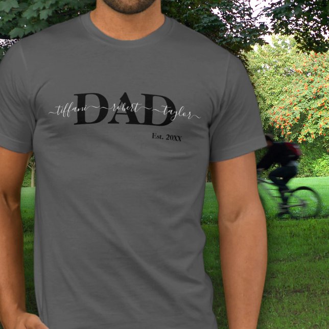 Papa avec des noms d'enfants Année T-shirt (Créateur téléchargé)