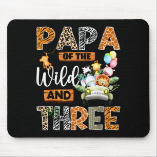 Papa des Wilden und dreijähriger Geburtstagsjunge Mousepad