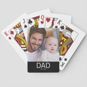 Papa hat kühnes schwarzes Foto etabliert Spielkarten