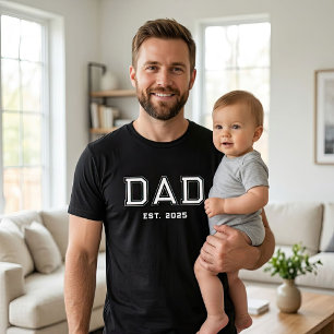 Papa hat neuen Papa-Geschenk gegründet T-Shirt