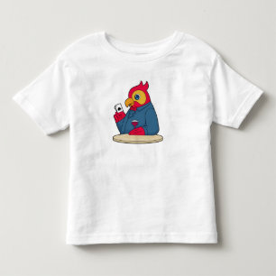 Papagei im Poker mit Poker-Karten Kleinkind T-shirt