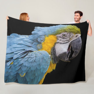Papageien-Vogel auf schwarzer Fleece-Decke Fleecedecke