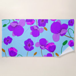 Papaver Poppy Lilac auf blassblauem Hintergrund Strandtuch