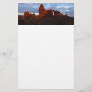 Papeterie Arche de la tourelle au lever du soleil dans le pa