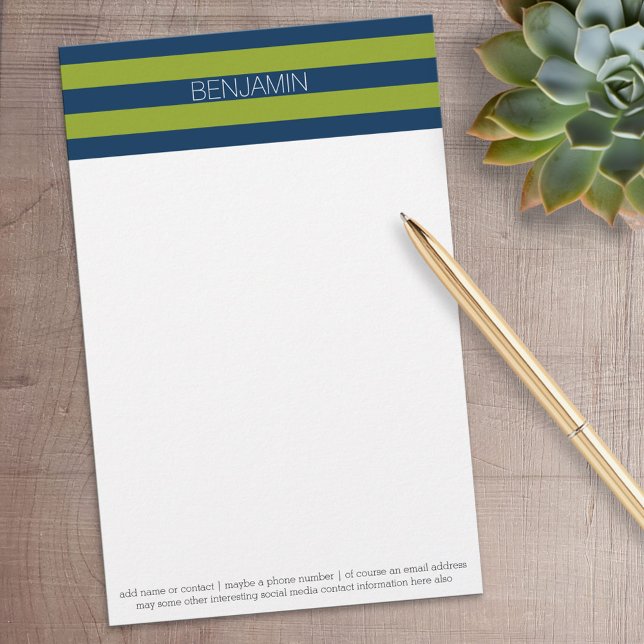 Papeterie Bleu de marine et Graines de rugby vert Nom person (Personalized Stationery)