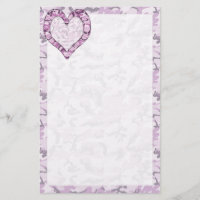 Coeur de camouflage rose/pourpre du bois sur Camo