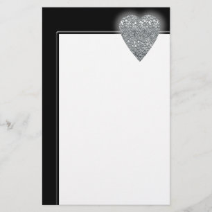 Papeterie Cœur. Imprimé gris clair et Motif gris moyen.