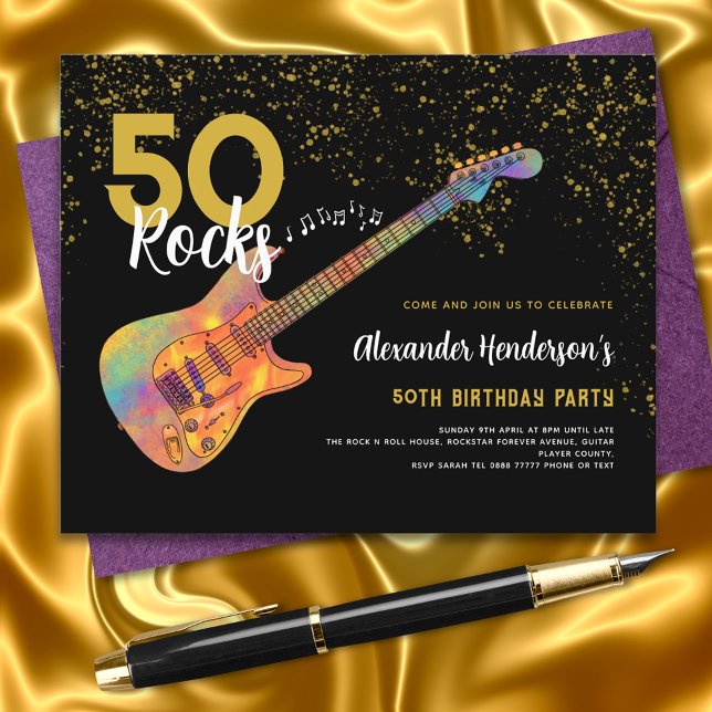 Papier 50e fête d'anniversaire 50 Rocks Gold Parties scin (Rock and Roll 50th birthday party black and gold glitter budget invitation funky electric guitar)