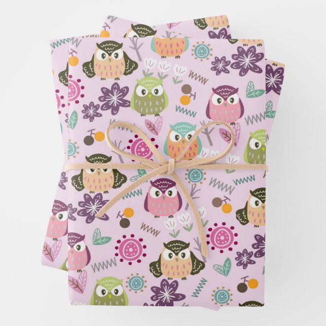 Papier à enveloppement rose hibou (En situation)