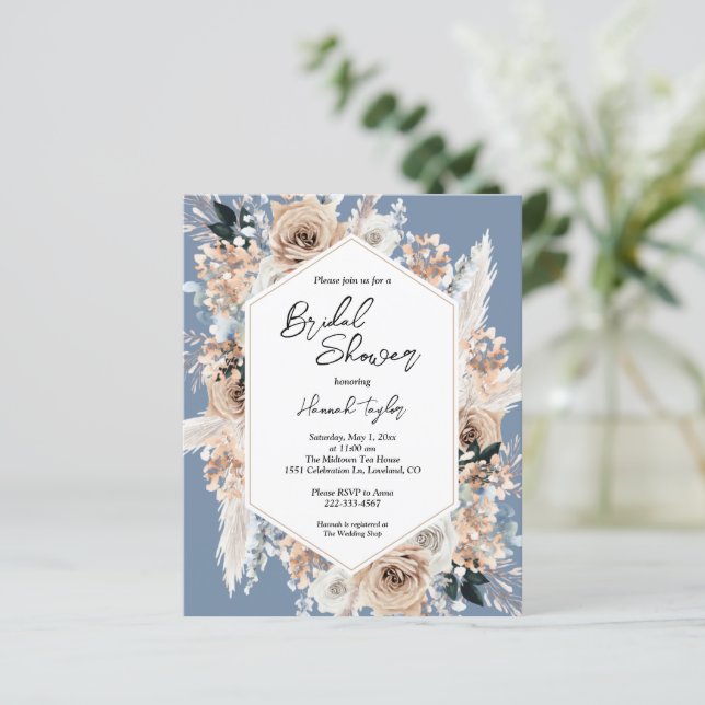 Papier Budget Dusty Blue Floral Boho Fête des mariées Inv (Debout devant)