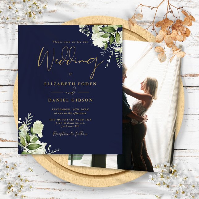 Papier Budget Floral Navy Blue Gold Photo Wedding Invitat (Budget Floral Navy Blue Gold Photo Wedding Invite)
