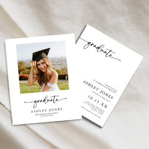 Papier Budget Modern Script 4 Photo Graduation Invitation