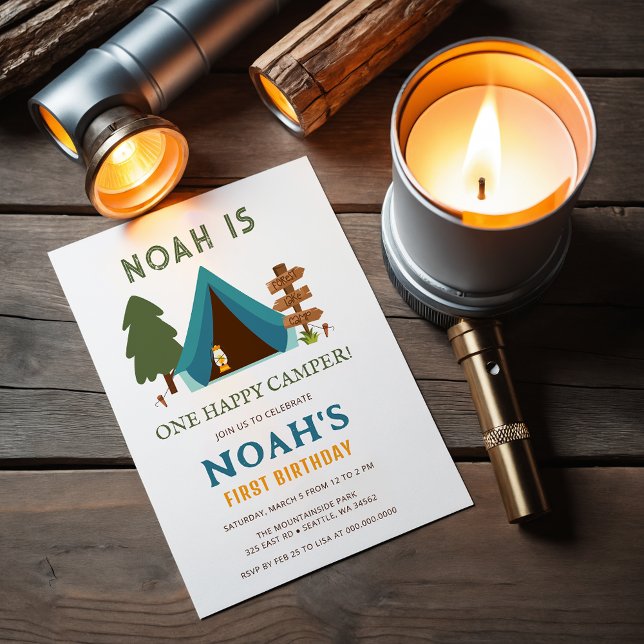 Papier Budget One Happy Camper Boys Premier Anniversaire (Budget One Happy Camper Boys First Birthday Invitation)