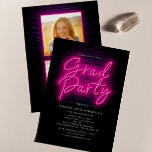 Papier Budget Pink Neon Photo Graduation Party Invitation