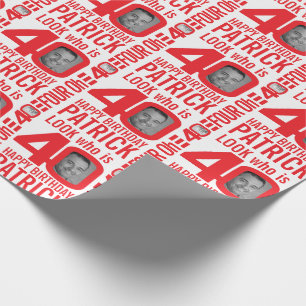 Papier Cadeau 40e anniversaire rouge blanc look 40 nom photo per