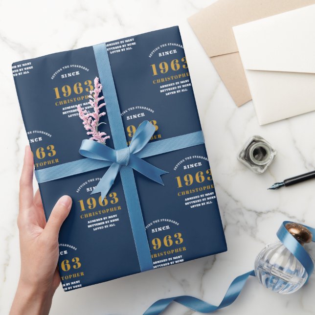 Papier Cadeau 60th Birthday 1963 Blue Gold Ajouter un nom (Cadeaux)