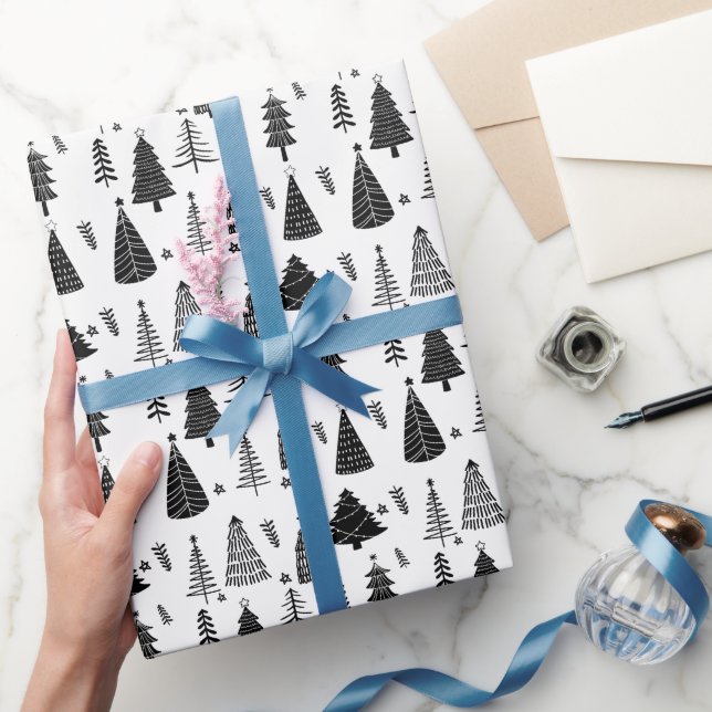Papier Cadeau Arbre de Noël noir et blanc moderne (Cadeaux)